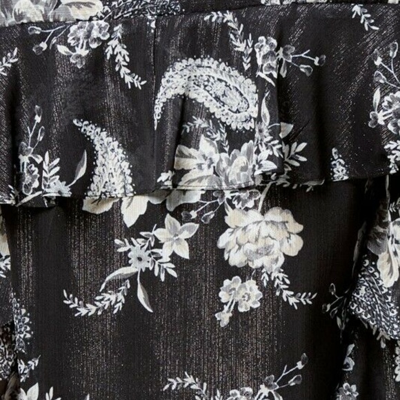 Metallic Ruffled Pullover Top Blouse - Picture 4 of 4